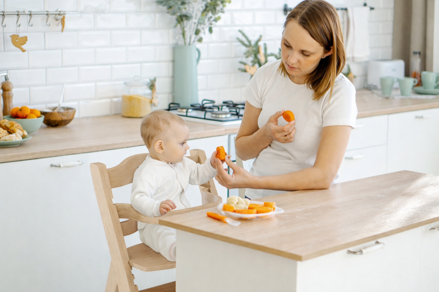 Krzesło do karmienia dziecka – jakie wybrać przy rozszerzaniu diety?
