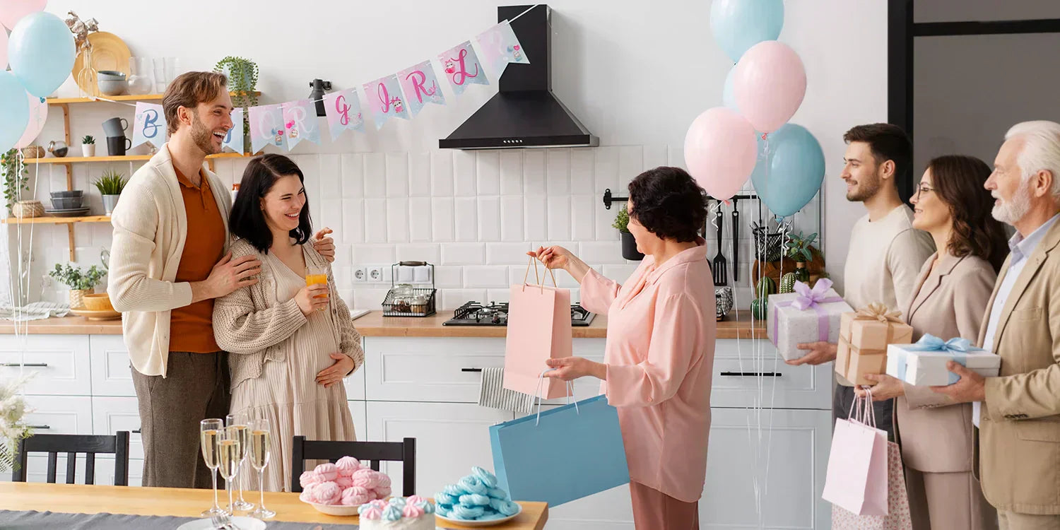 Co dać w prezencie na baby shower? - Lista pomysłów dla mamy i dziecka