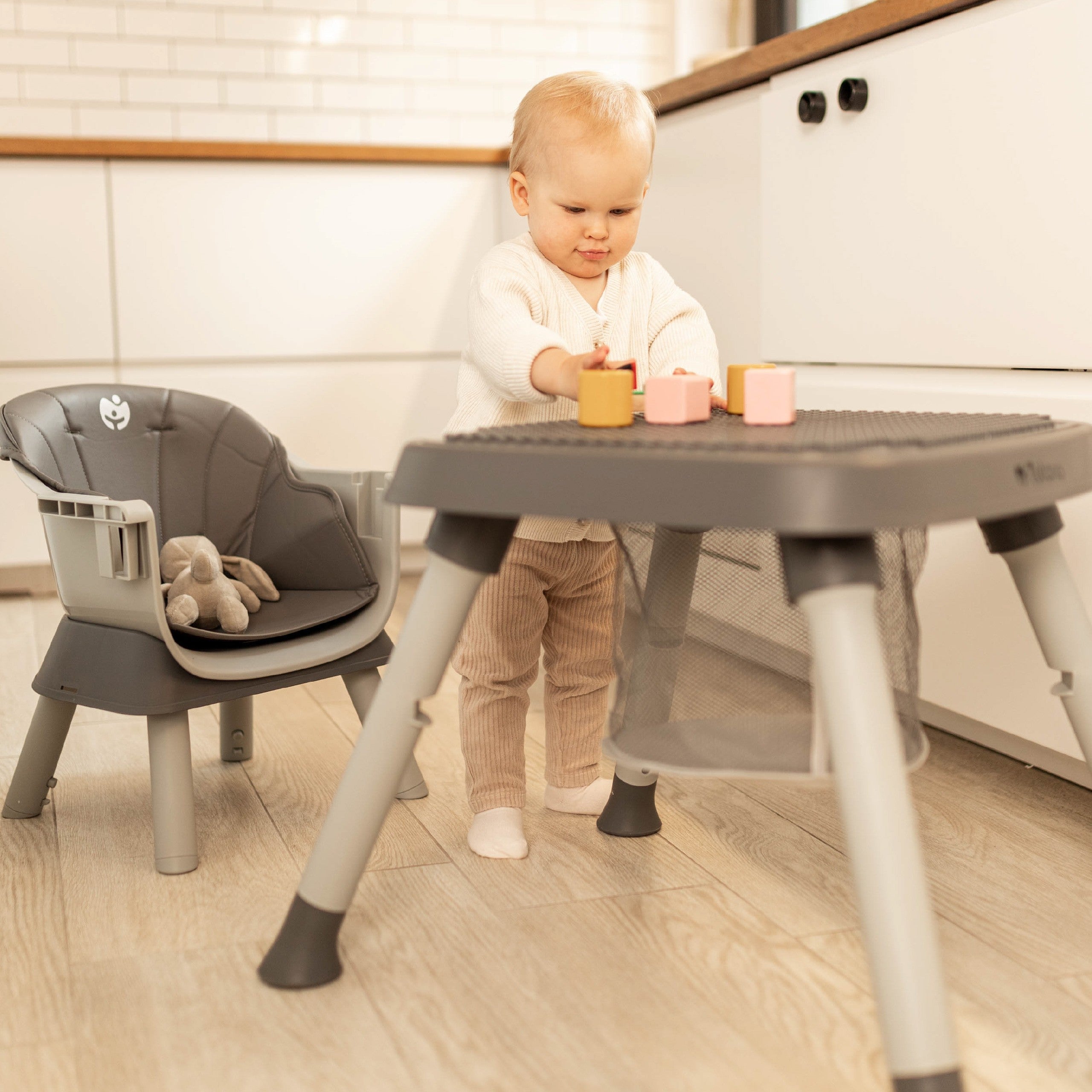 OUTLET Krzesełko do karmienia plastikowe 9w1 Tulano Morsel 50 Grey