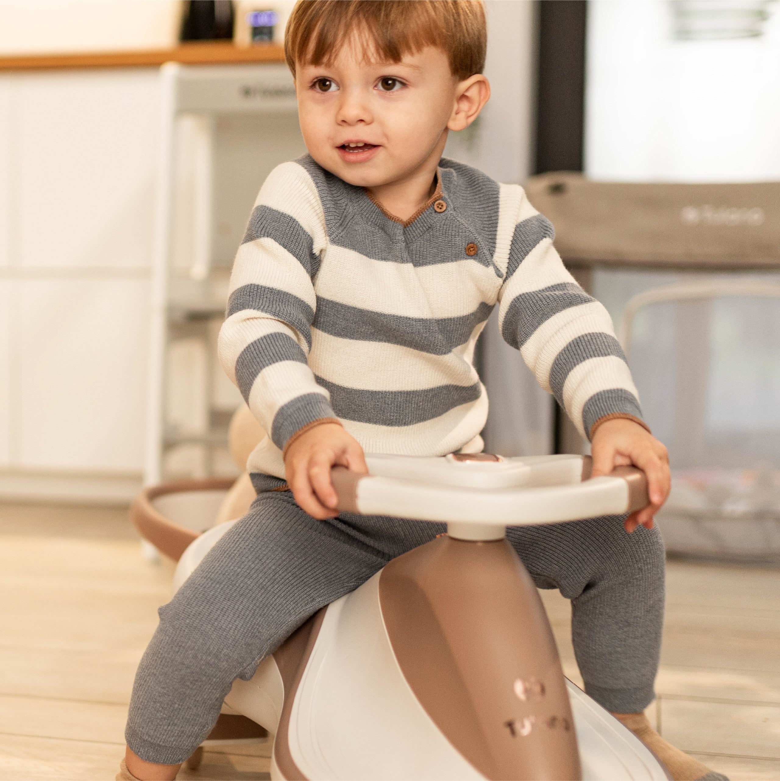 Jeździk dla dzieci grawitacyjny LED Tulano Focus 55 Grey