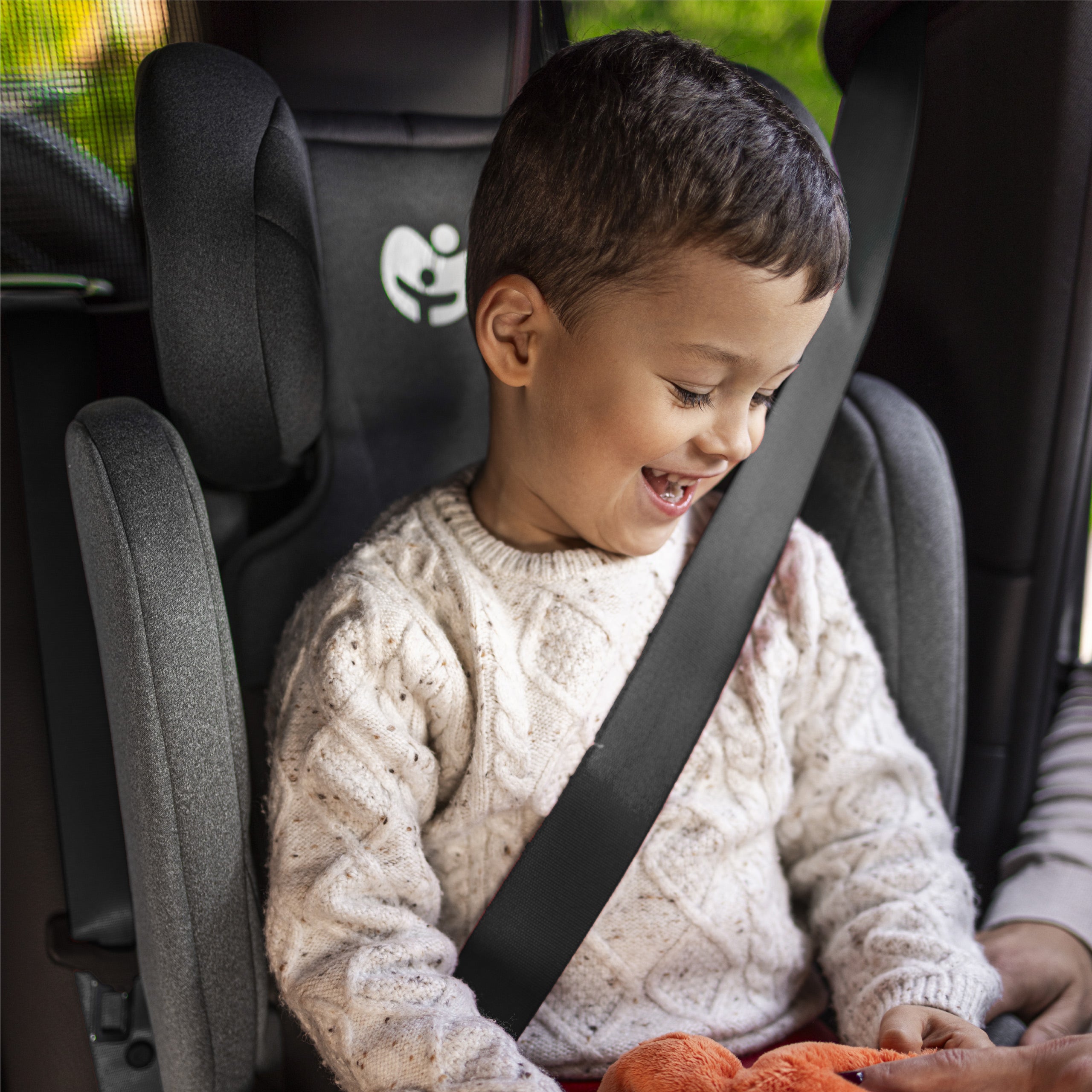 Fotelik samochodowy Tulano Joy 35 Black ISOFIX 100-150cm I-Size