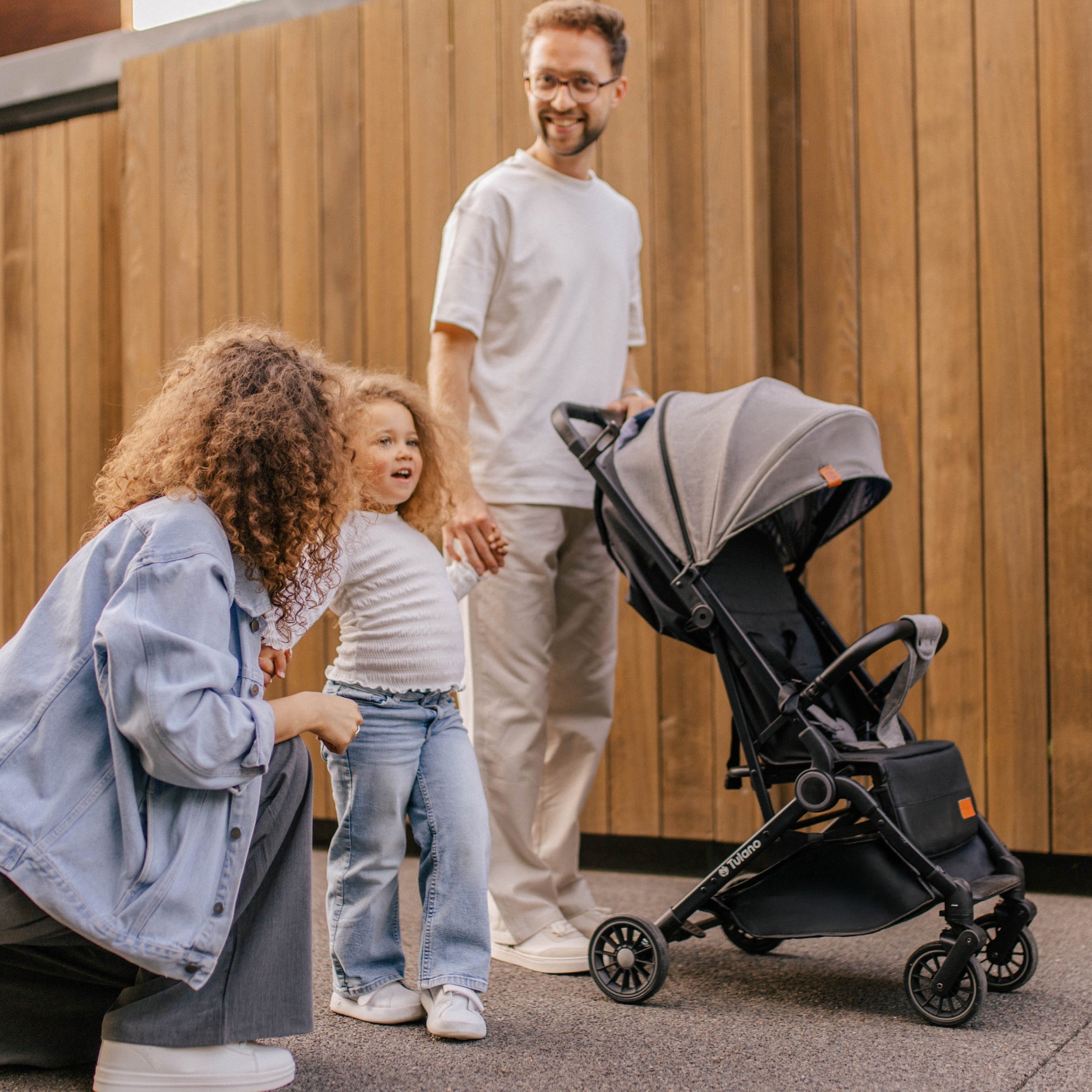 Wózek spacerowy dziecięcy Tulano Milan Szaro-Czarny składany do 22 kg