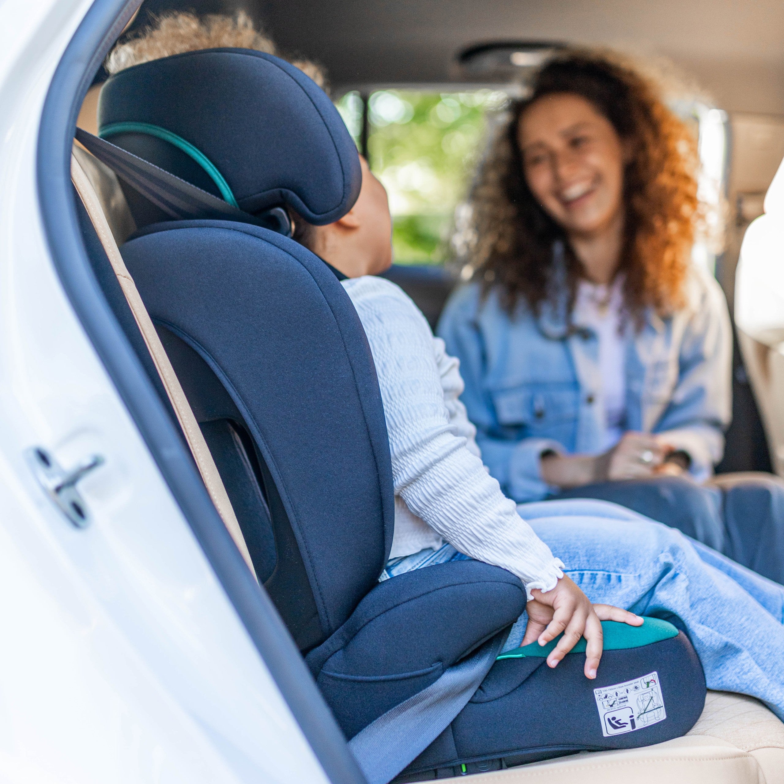 Fotelik samochodowy dla dzieci 2w1 100 -150 cm Joy 45 Black I-Size