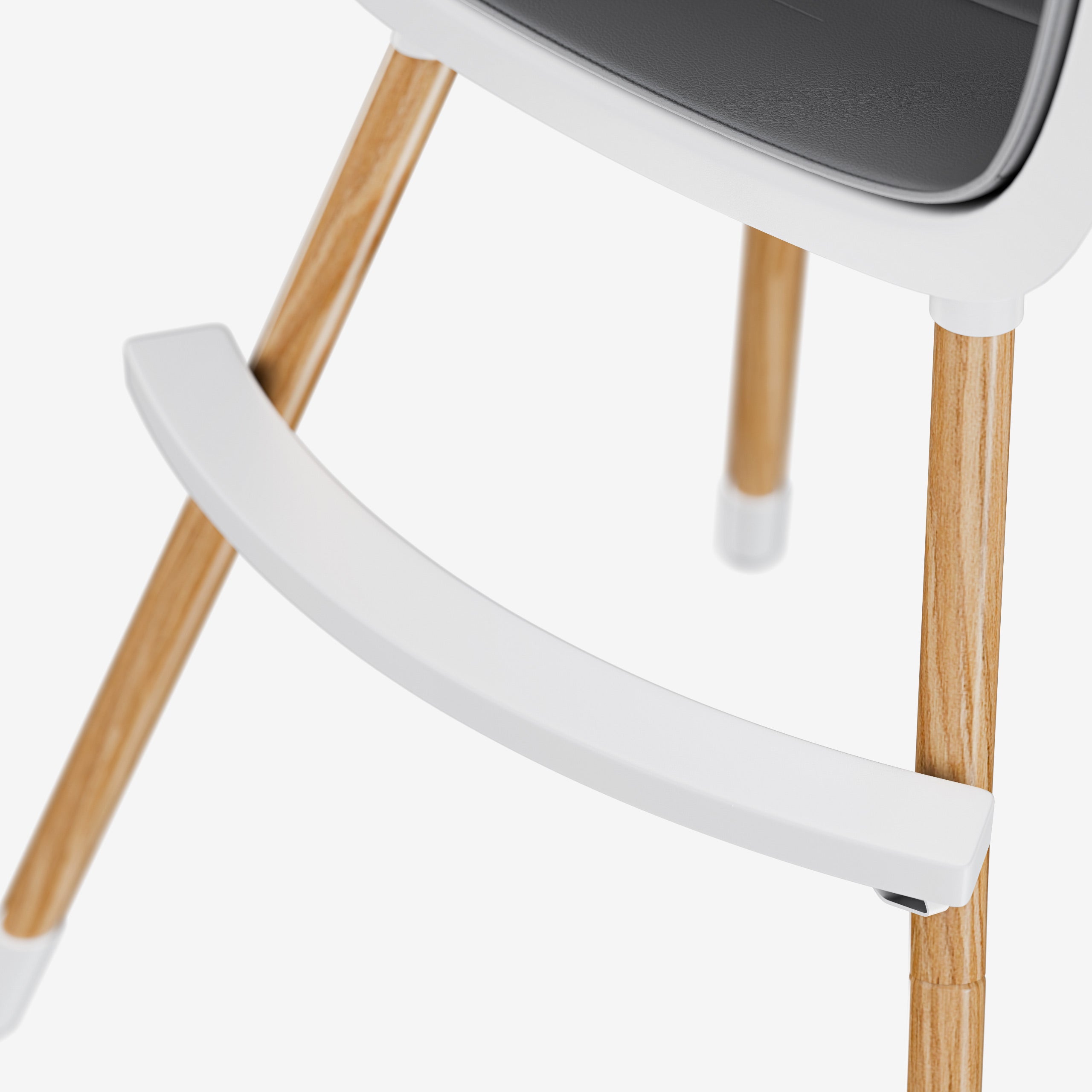 Krzesełko do karmienia z podnóżkiem