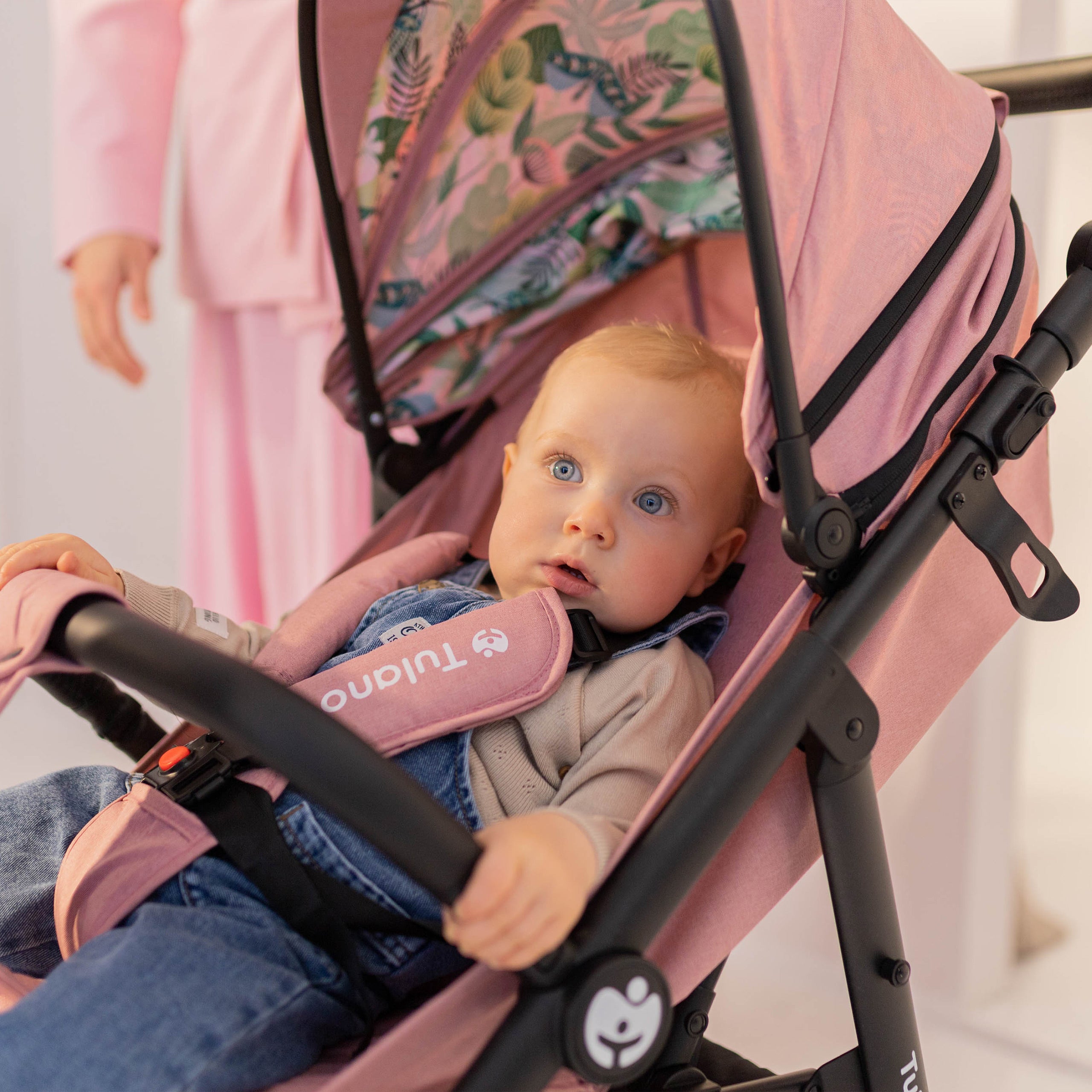 OUTLET Wózek spacerowy z kocykiem Tulano Avignon 35 Pink